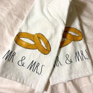 RAE DUNN MR. & MRS. Wedding Ring Kitchen Towel Set